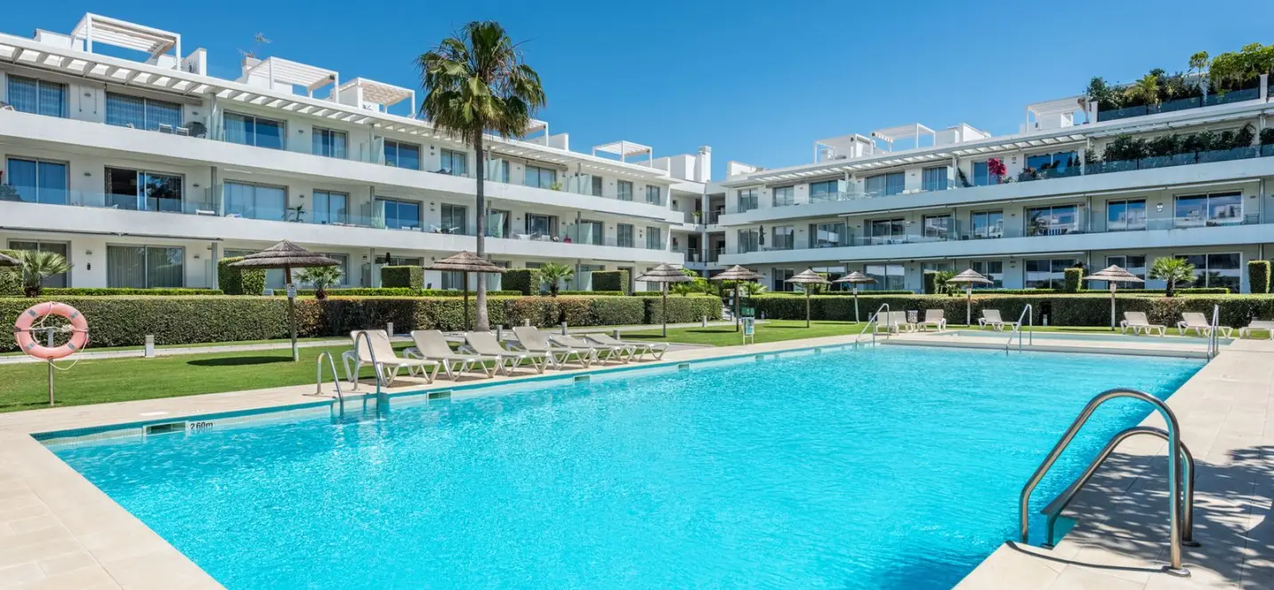 Sale of ground floor apartment in Bel Air 0