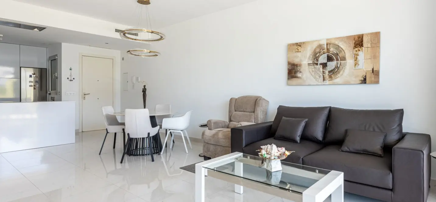 Sale of ground floor apartment in Bel Air 4