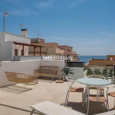 Продажа апартаментов на среднем этаже в Estepona