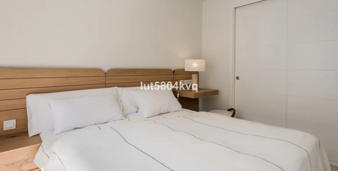 Продажа апартаментов на среднем этаже в Estepona 36