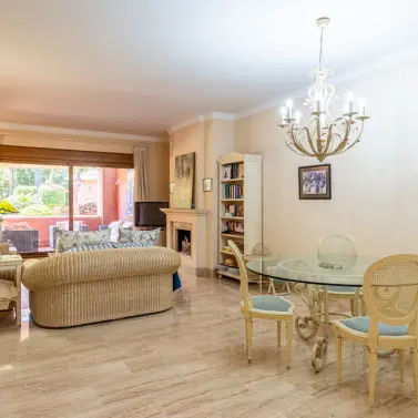 Sale of ground floor apartment in Guadalmina Baja