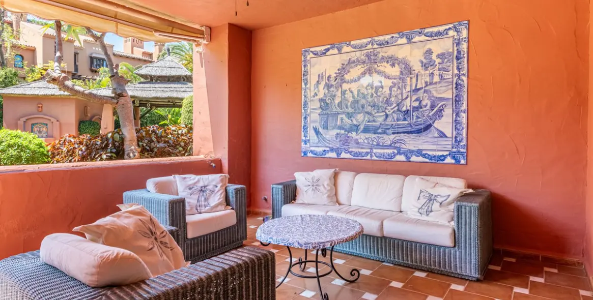 Sale of ground floor apartment in Guadalmina Baja 9