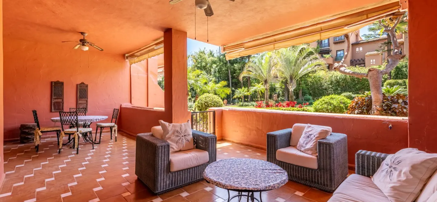 Sale of ground floor apartment in Guadalmina Baja 2
