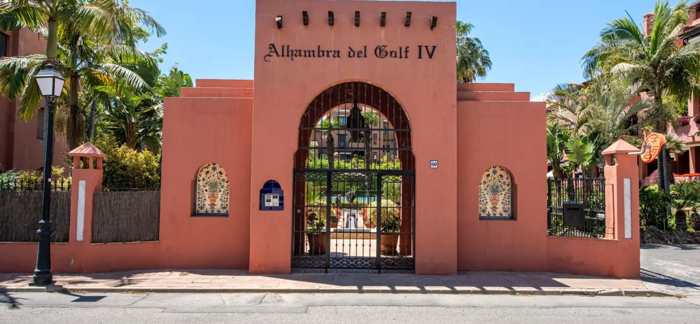 Sale of ground floor apartment in Guadalmina Baja 3