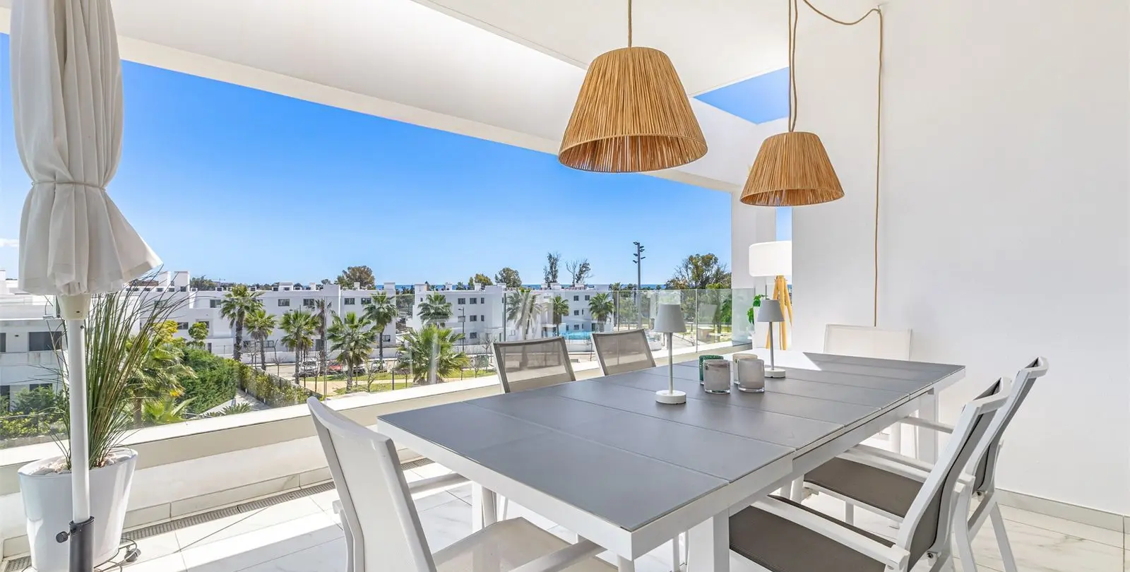 Venta de ático dúplex en Bel Air 10