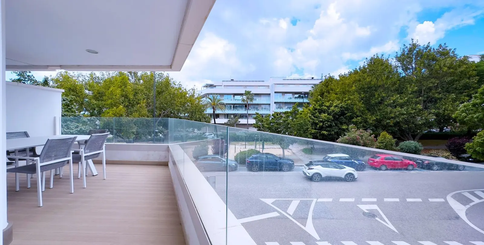 Продажа апартаментов на среднем этаже в Marbella 3