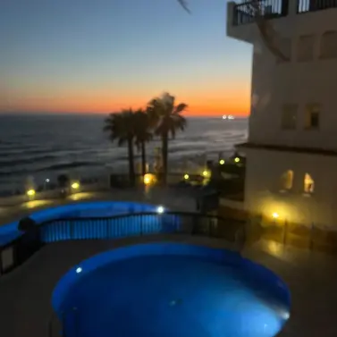 Sale of middle floor apartment in Calahonda
