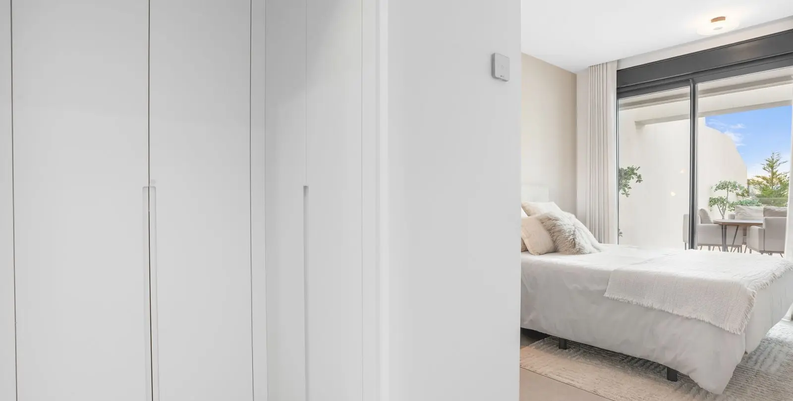 Продажа апартаментов на первом этаже в Altos de los Monteros 7
