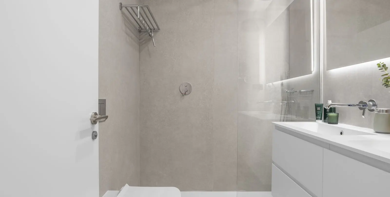 Продажа апартаментов на первом этаже в Altos de los Monteros 8