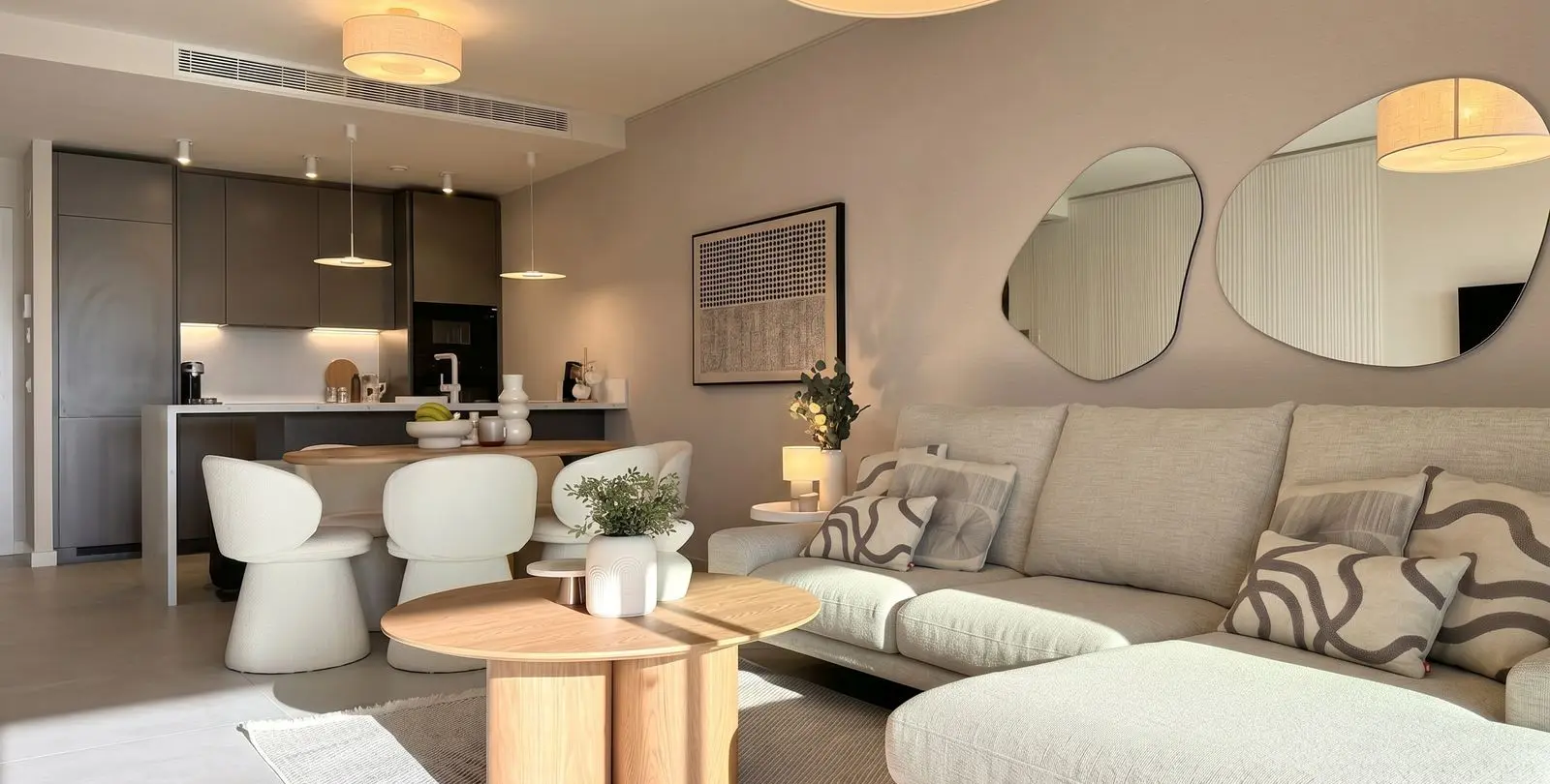 Sale of middle floor apartment in Higueron 4