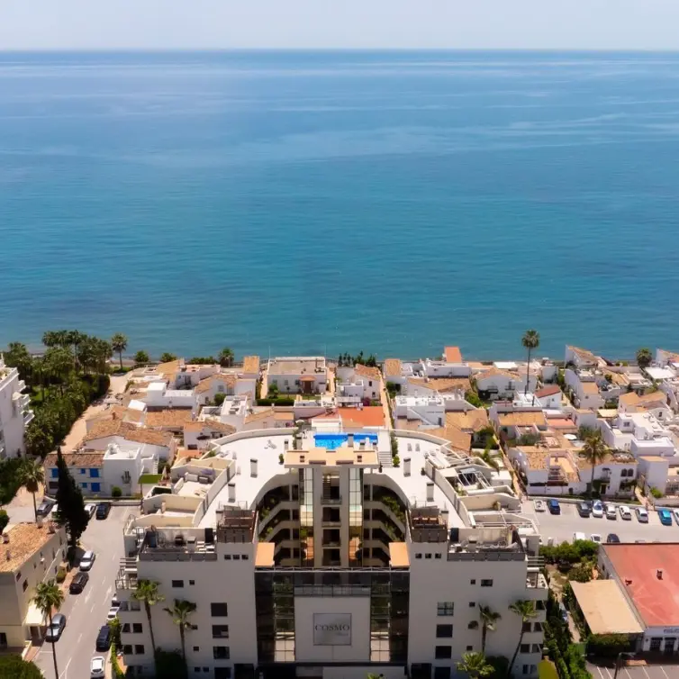 Venta de apartamento en planta media en Estepona