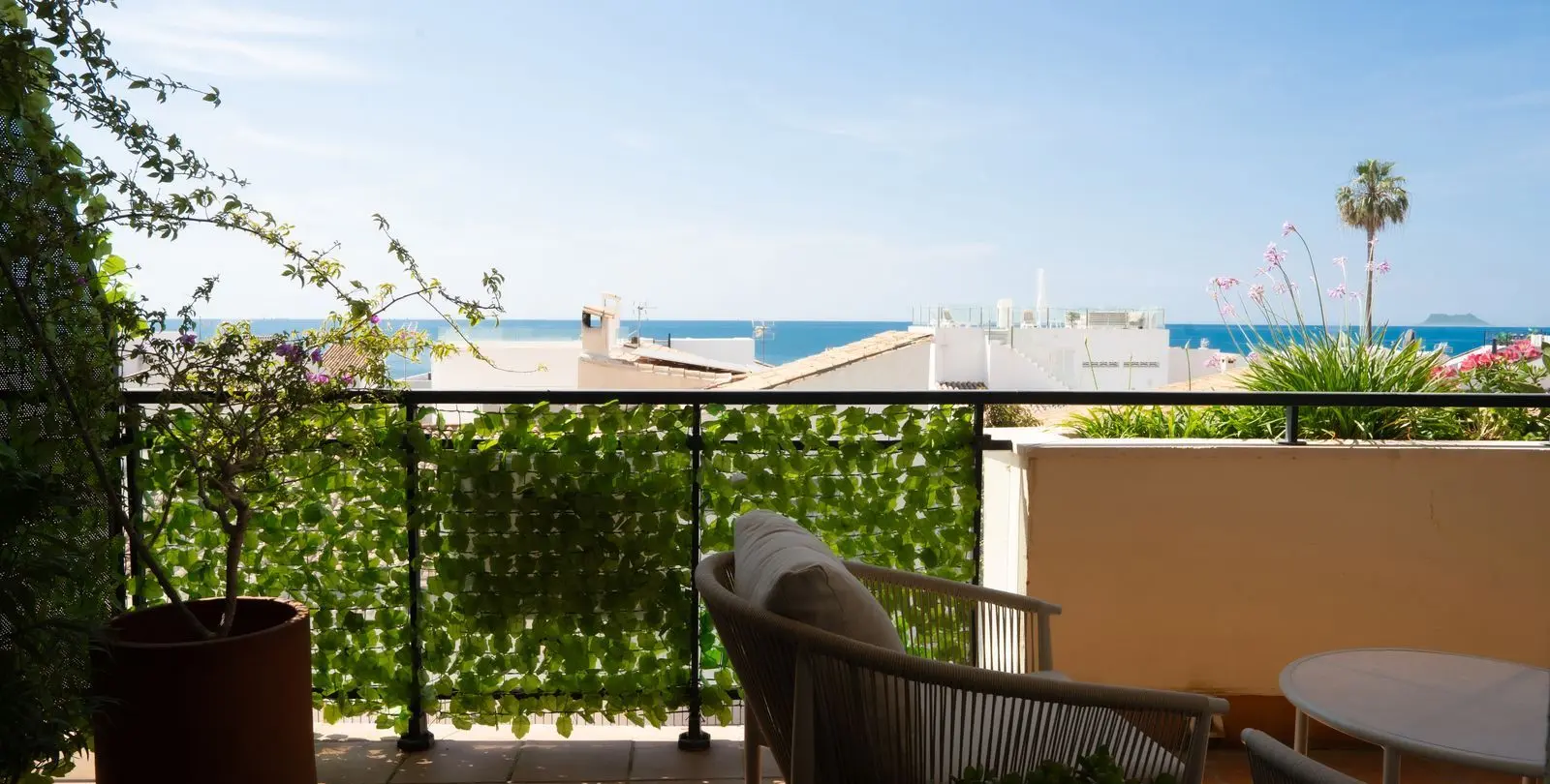 Продажа апартаментов на среднем этаже в Estepona 8