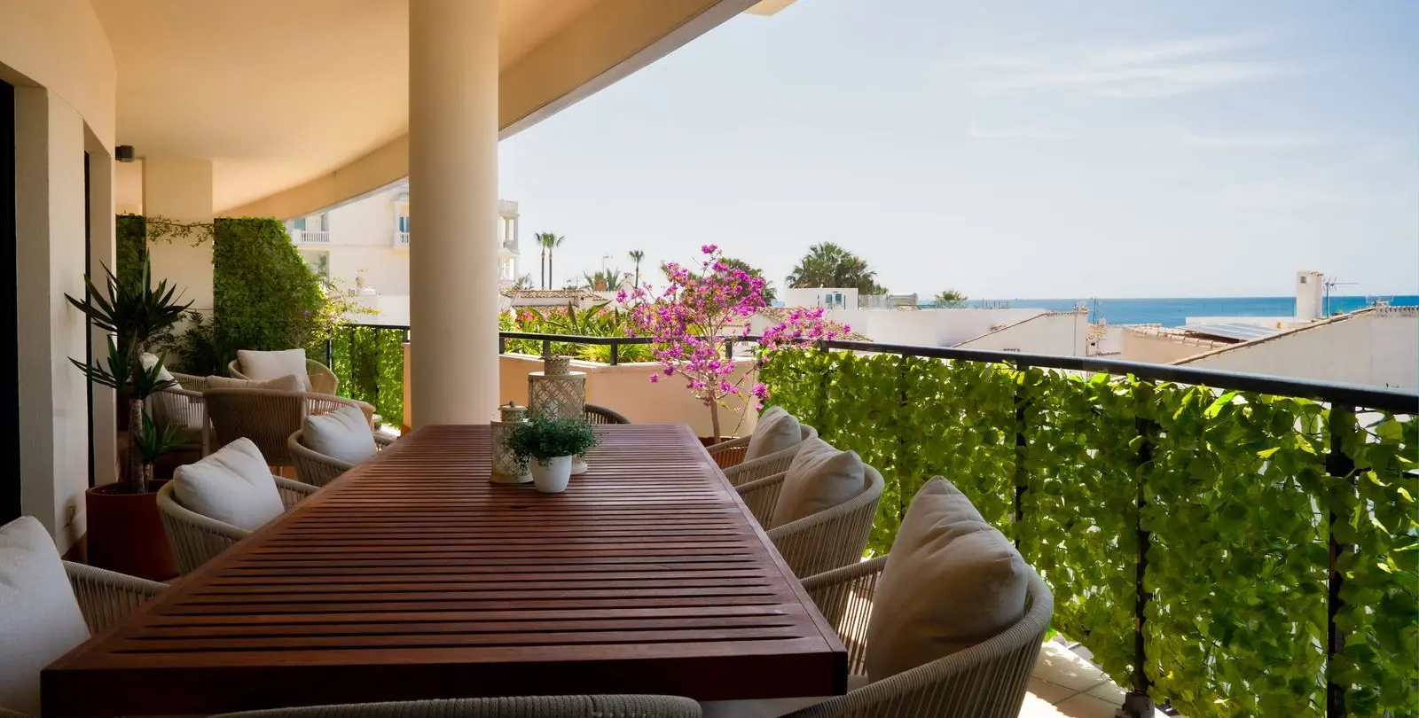 Продажа апартаментов на среднем этаже в Estepona 9