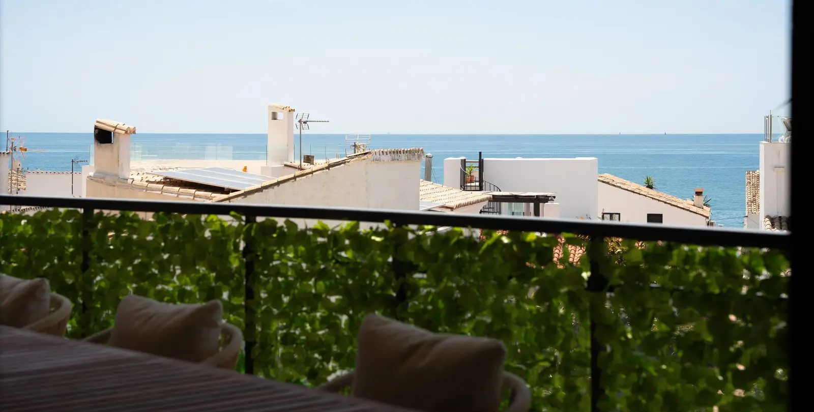 Продажа апартаментов на среднем этаже в Estepona 10