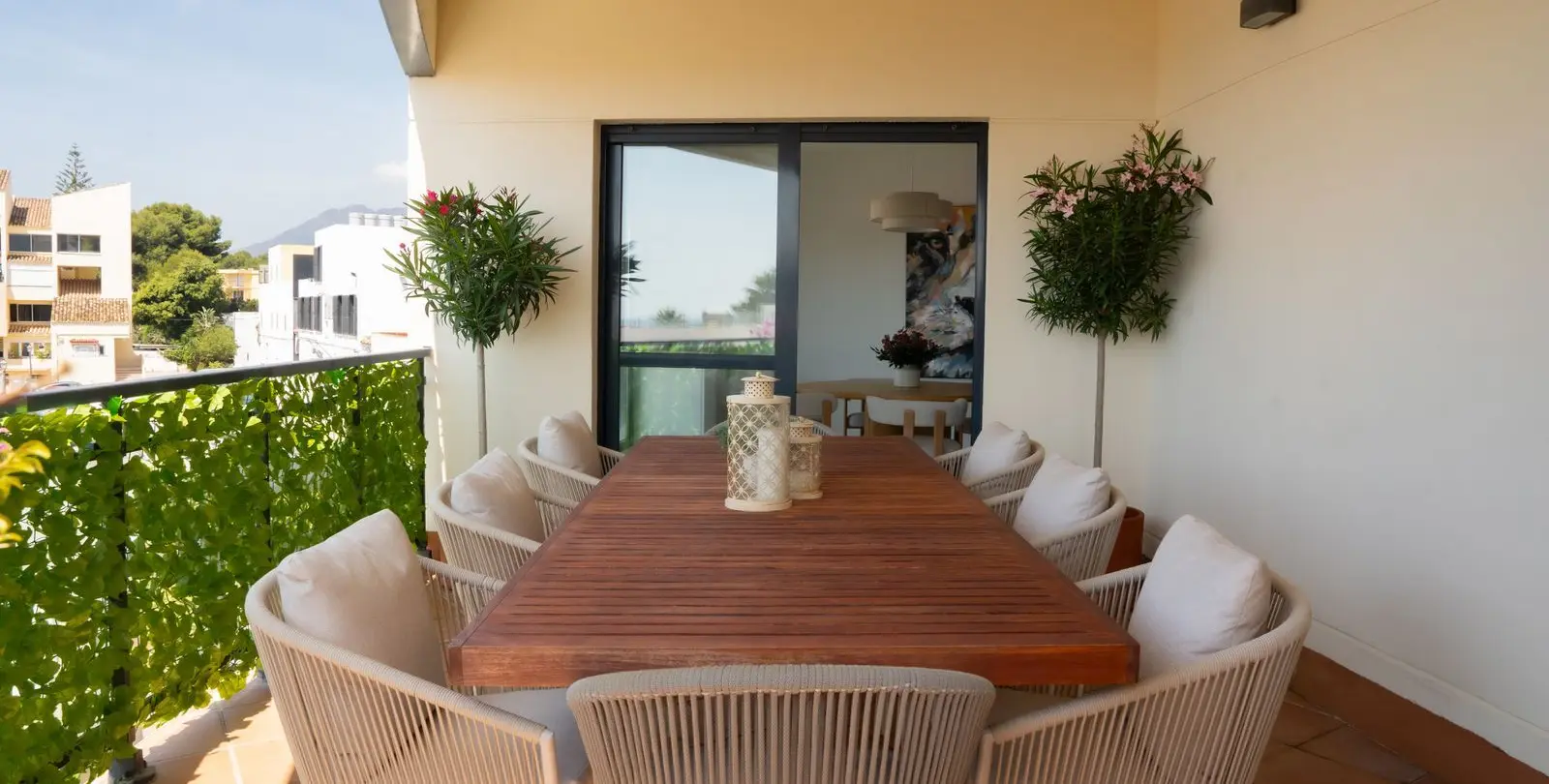 Продажа апартаментов на среднем этаже в Estepona 13
