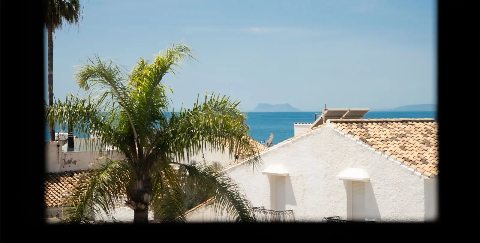 Продажа апартаментов на среднем этаже в Estepona 22
