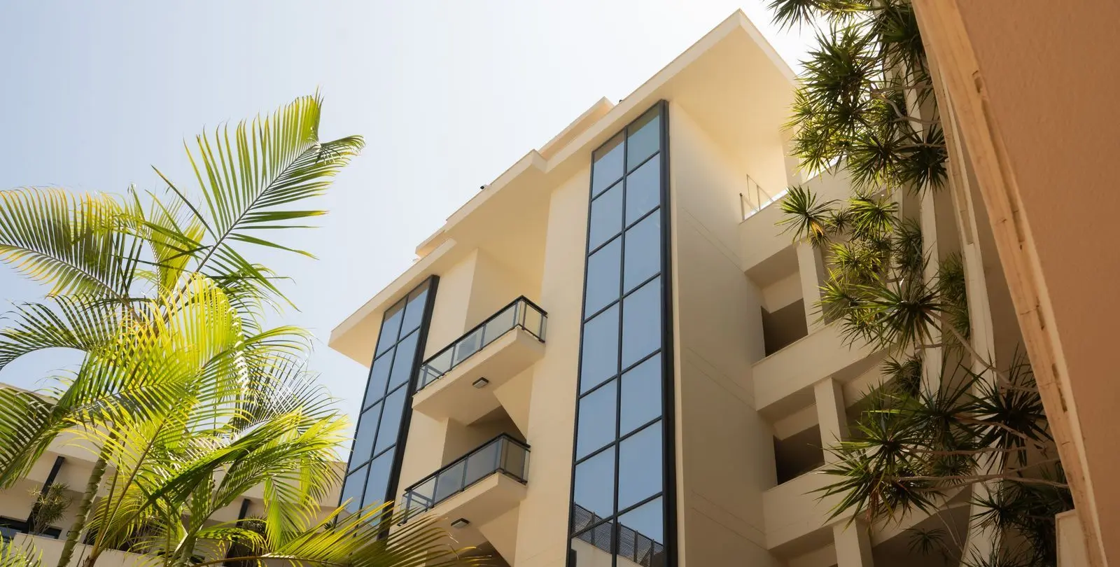 Продажа апартаментов на среднем этаже в Estepona 56