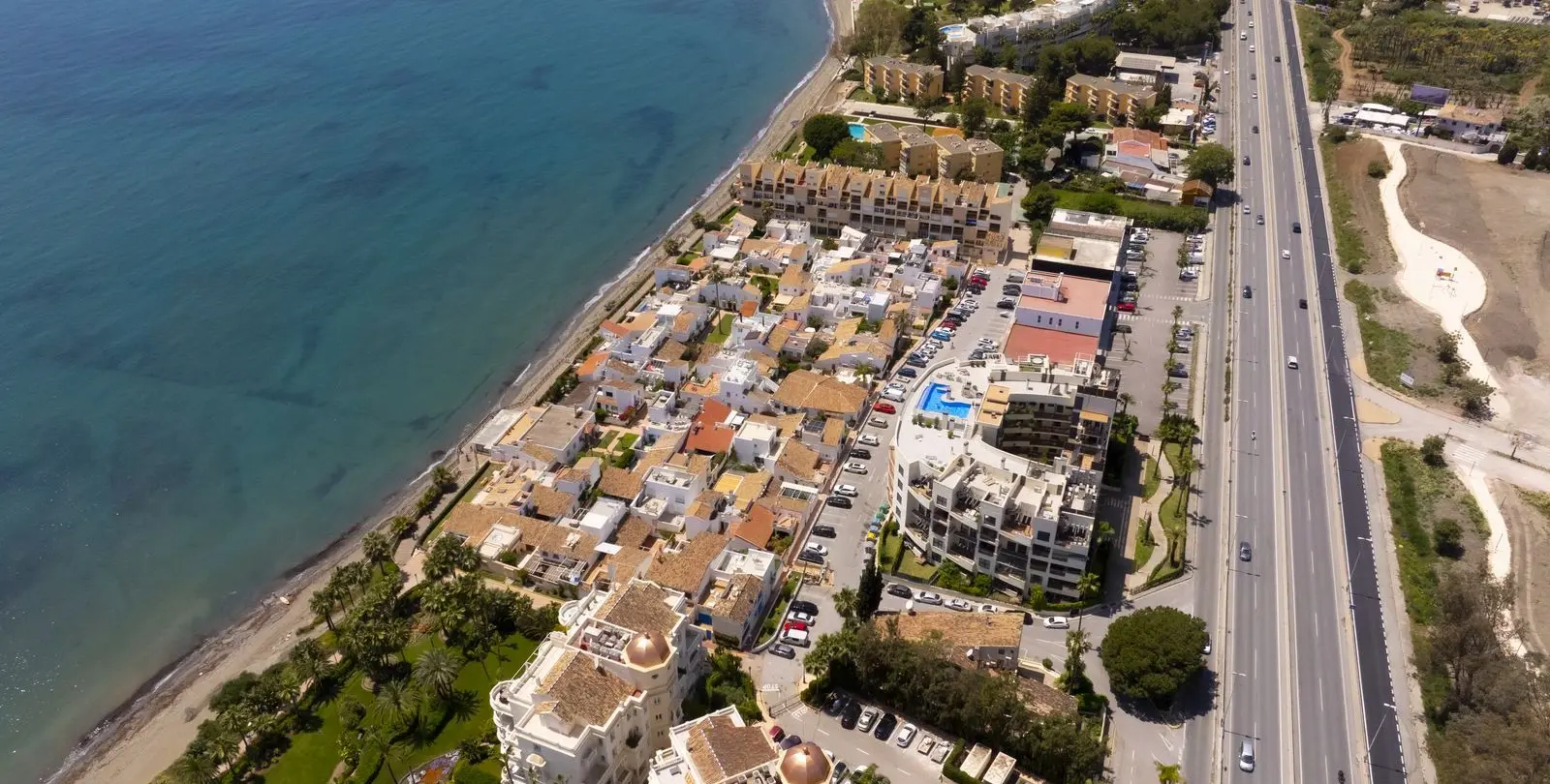 Продажа апартаментов на среднем этаже в Estepona 63