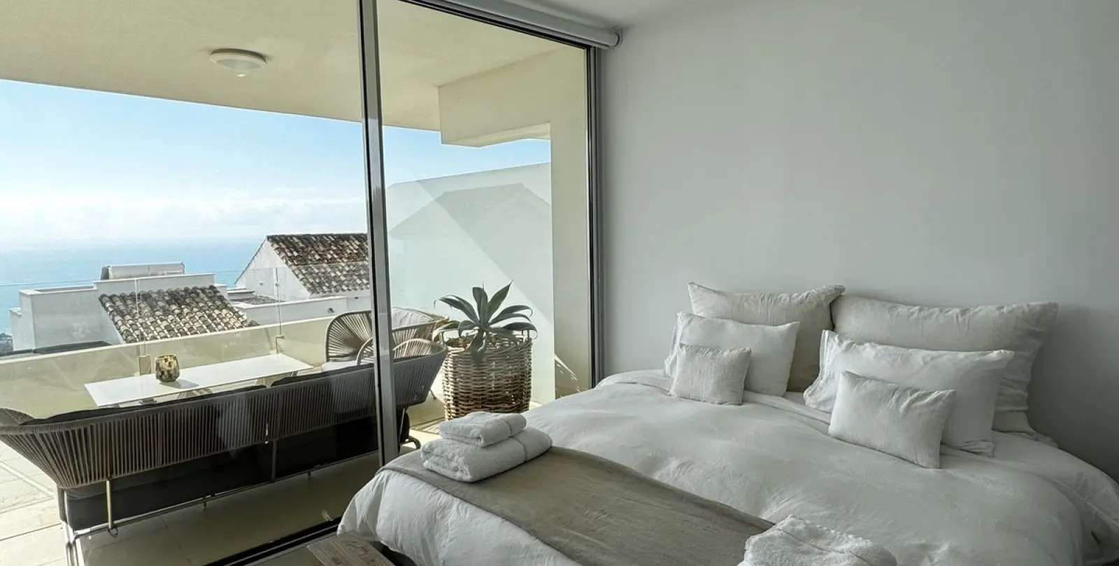 Venta de apartamento en planta media en Benalmadena 2
