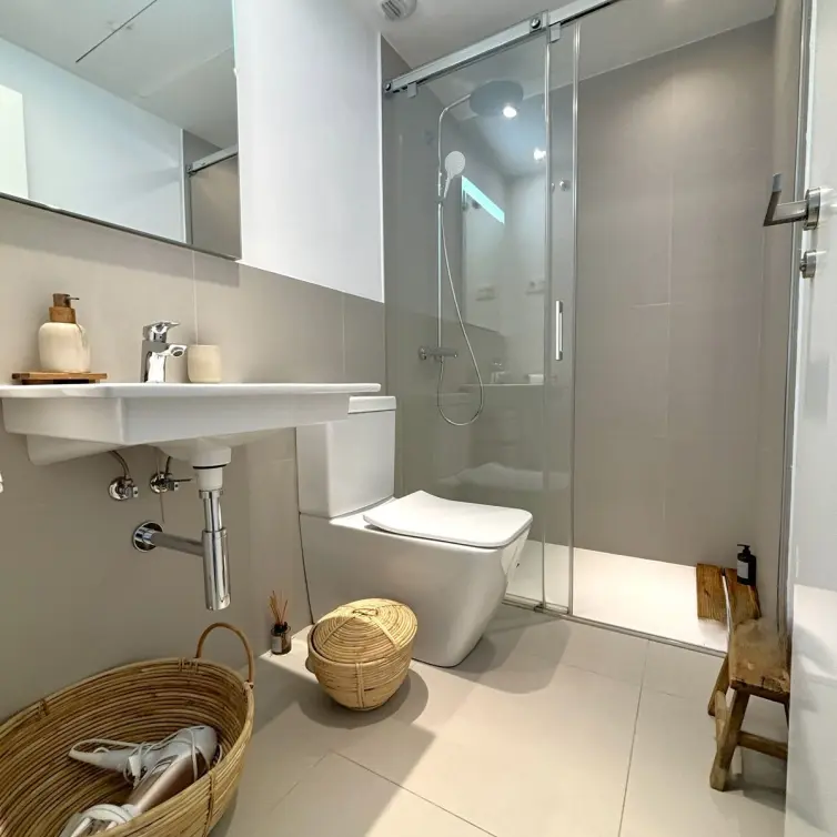 Venta de apartamento en planta media en Benalmadena