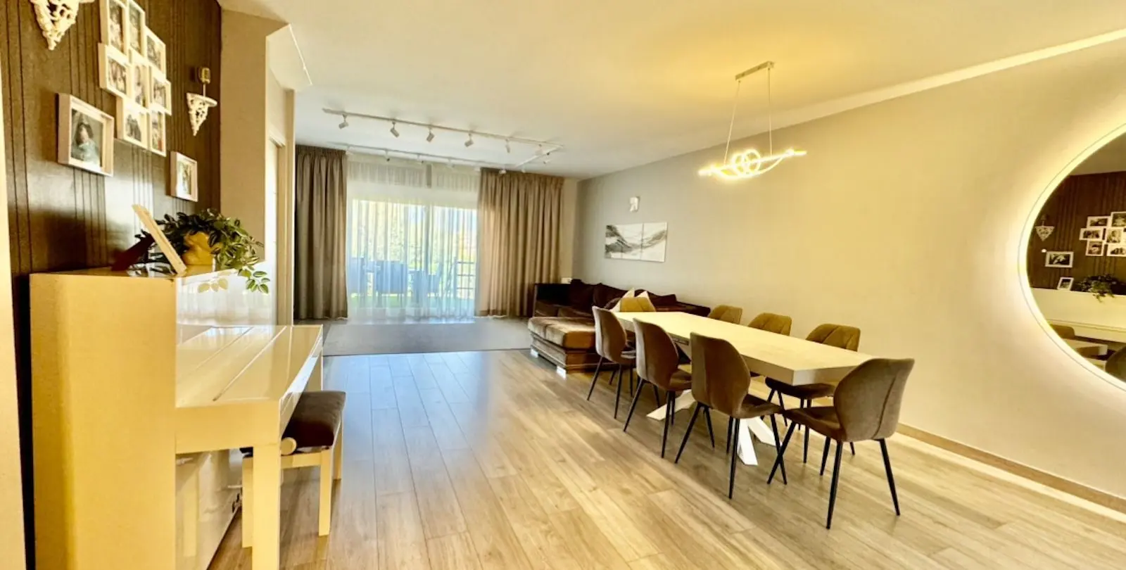 Sale of townhouse in Atalaya 4