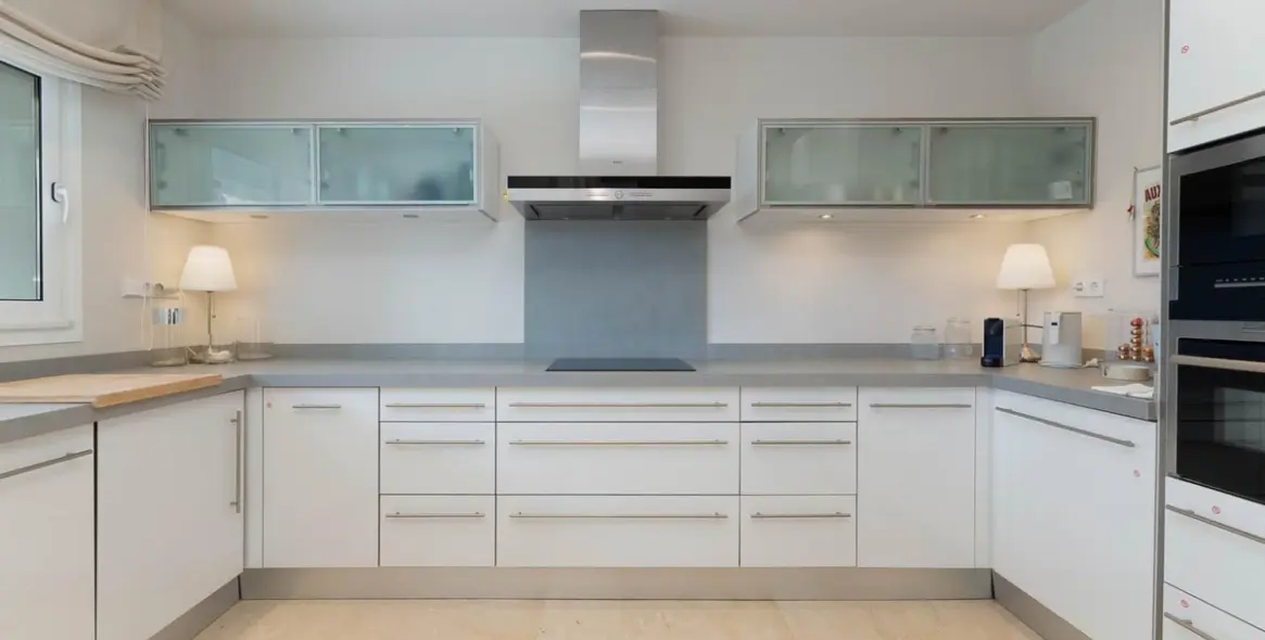 Sale of ground floor apartment in Fuengirola 10