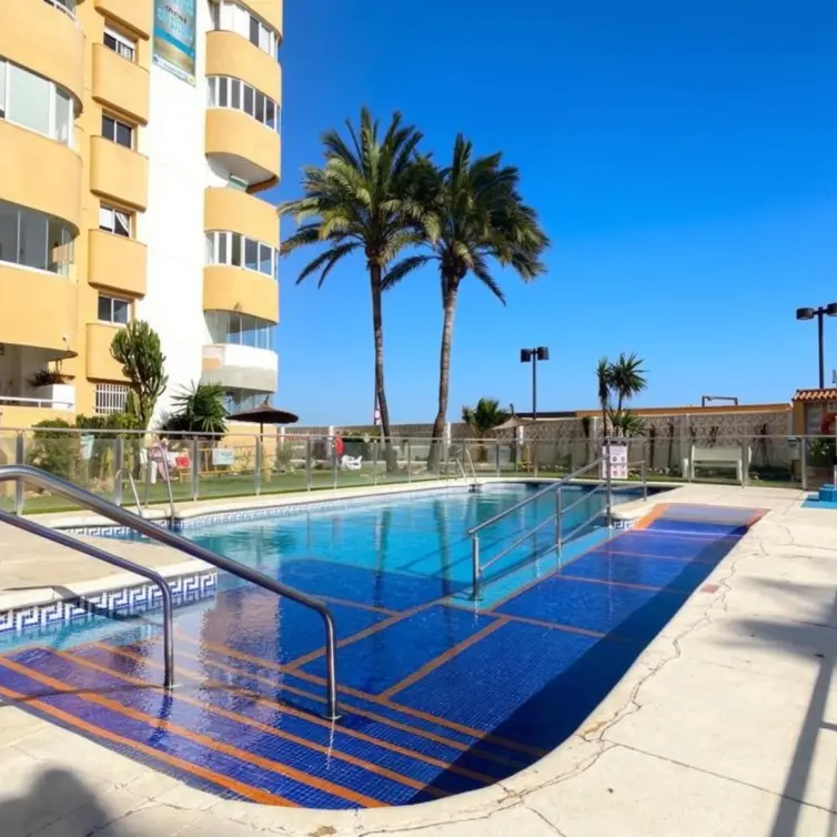 Sale of ground floor apartment in Fuengirola