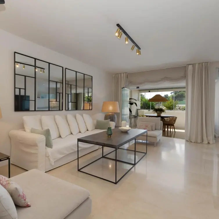 Sale of ground floor apartment in Fuengirola