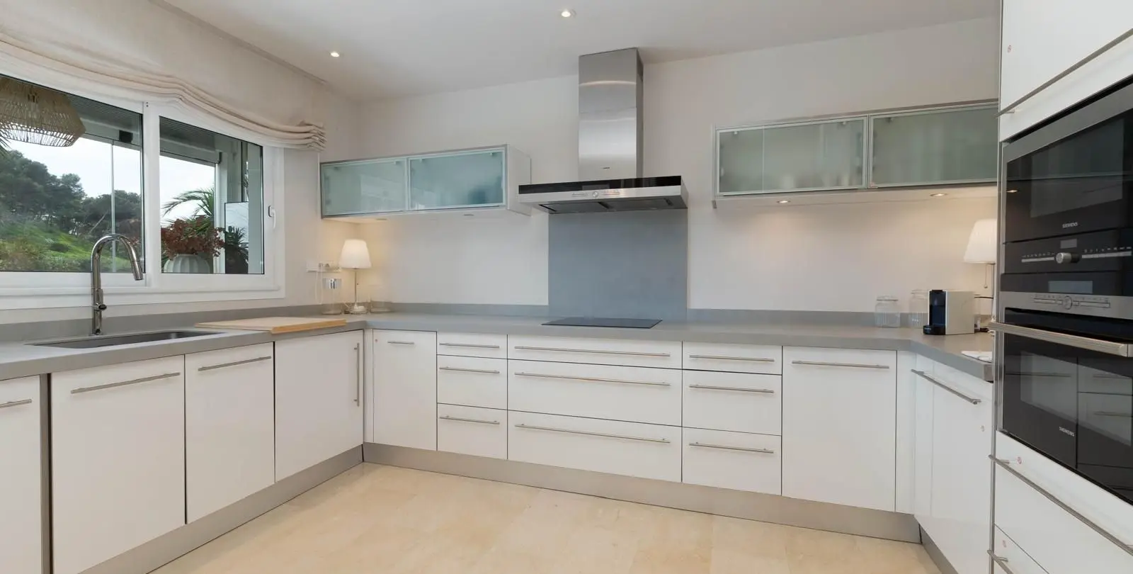 Sale of ground floor apartment in Fuengirola 9