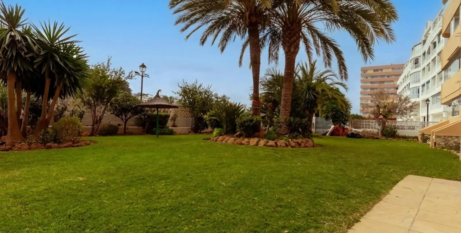Sale of ground floor apartment in Fuengirola 22