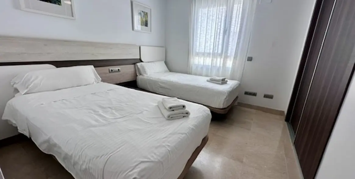 Продажа двухуровневого пентхауса в Marbella 23