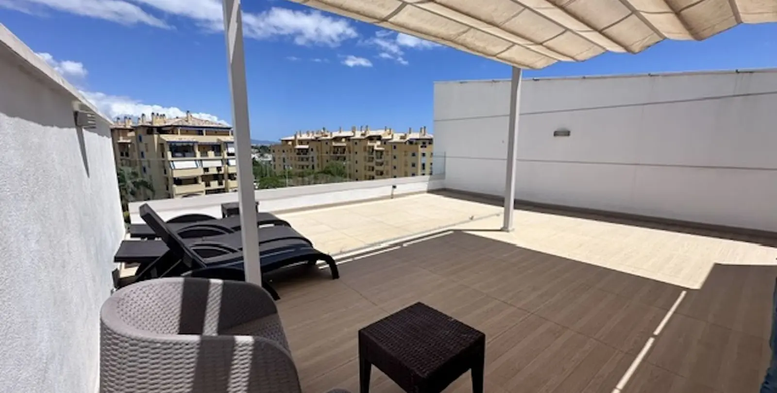 Продажа двухуровневого пентхауса в Marbella 3