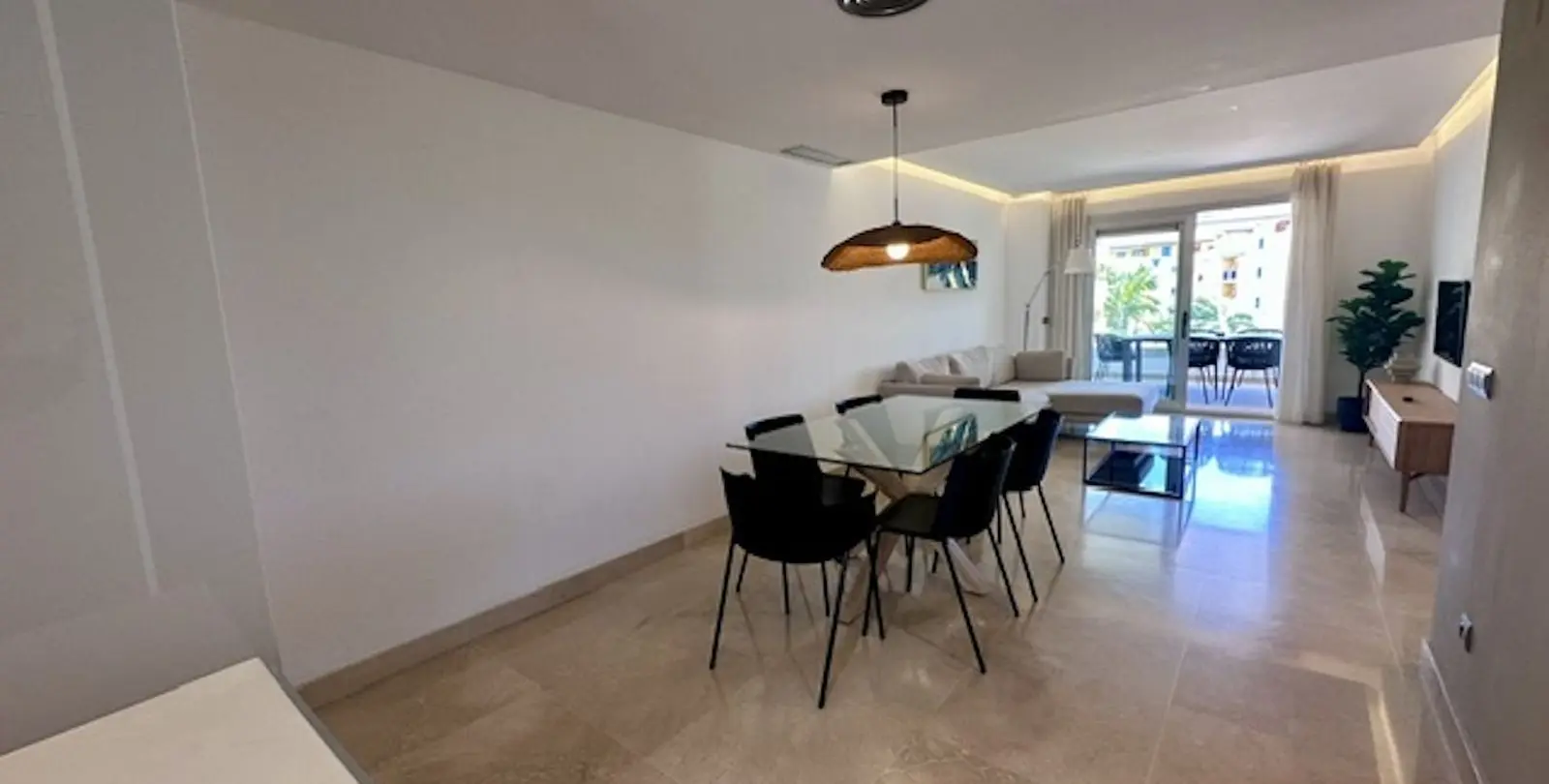 Продажа двухуровневого пентхауса в Marbella 26
