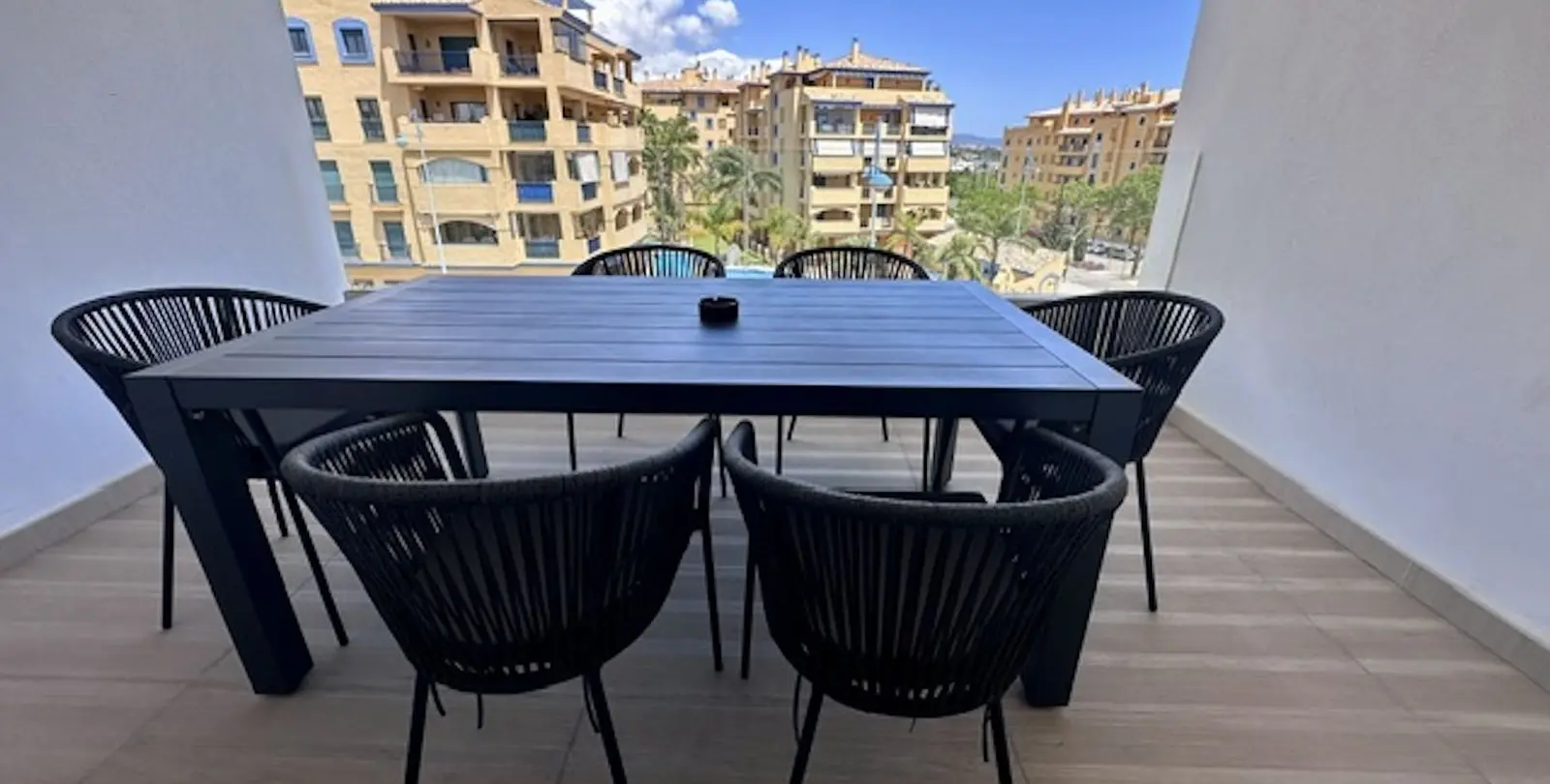 Продажа двухуровневого пентхауса в Marbella 34
