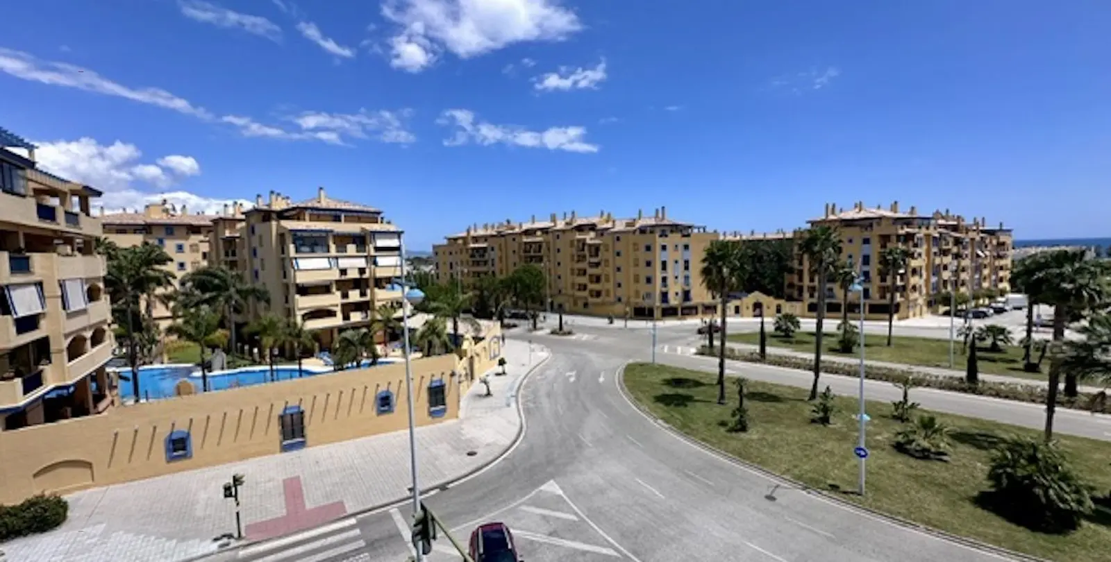 Продажа двухуровневого пентхауса в Marbella 36