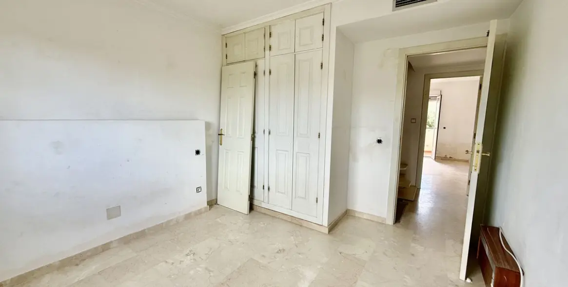 Venta de adosado en Puerto Banús 15