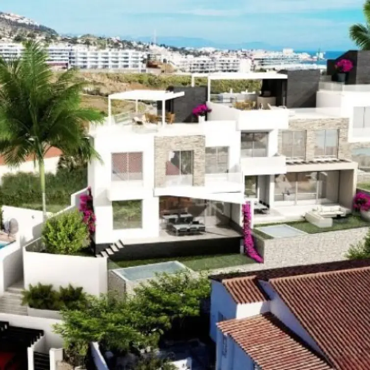 Продажа дома на две семьи в Torreblanca
