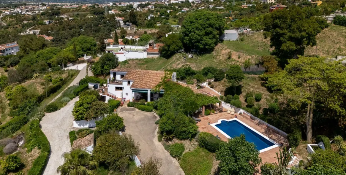 Продажа финки в Alhaurín el Grande 1