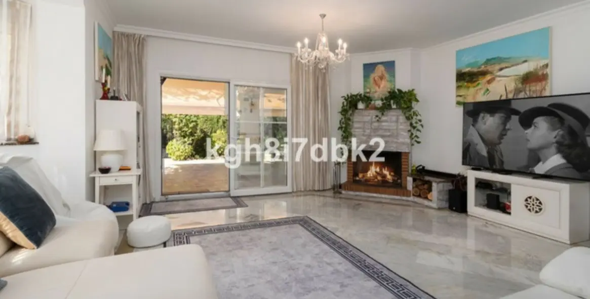 Venta de villa independiente en Estepona 11
