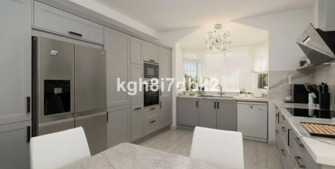 Venta de villa independiente en Estepona 12