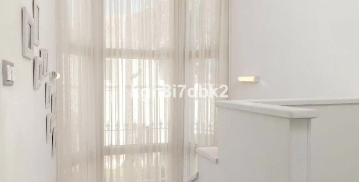 Venta de villa independiente en Estepona 18