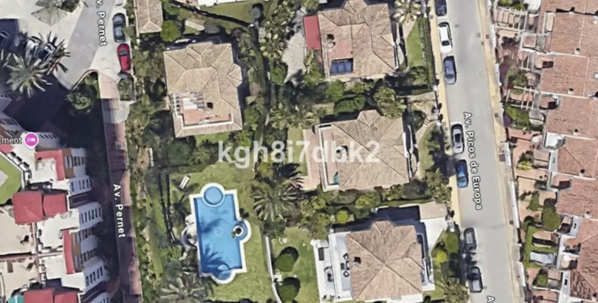 Venta de villa independiente en Estepona 36