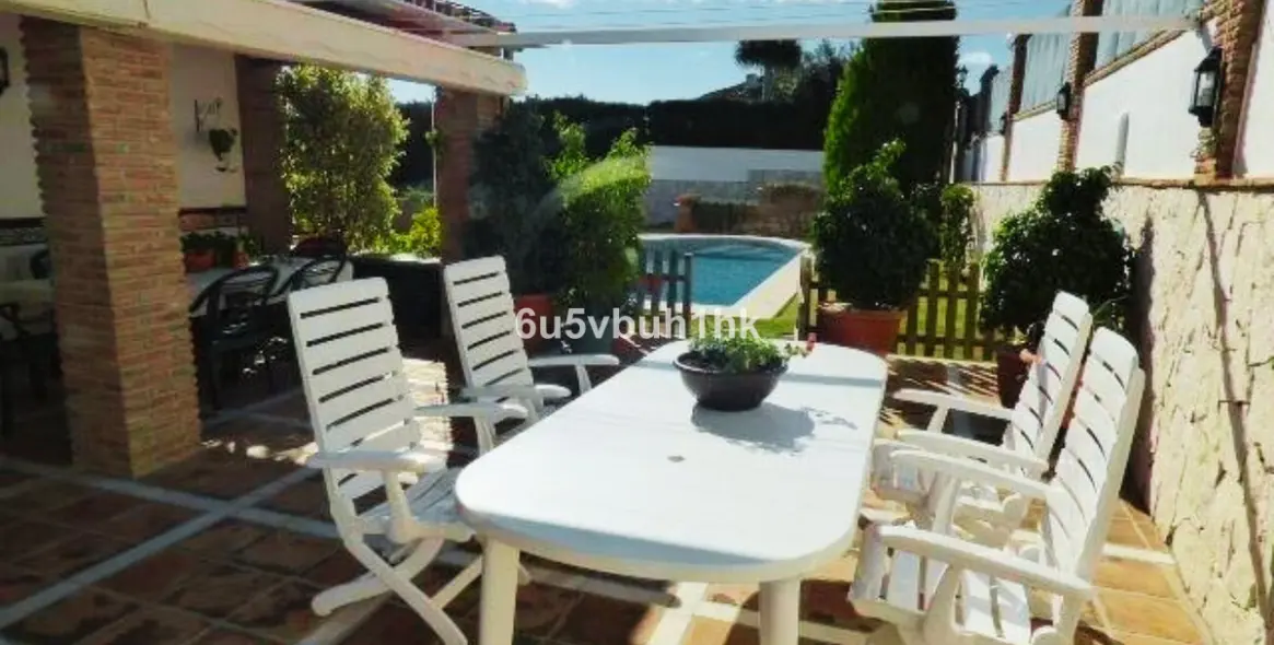 Venta de villa independiente en Vista Verde 5