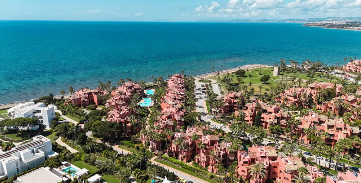 Venta de ático dúplex en Estepona 23
