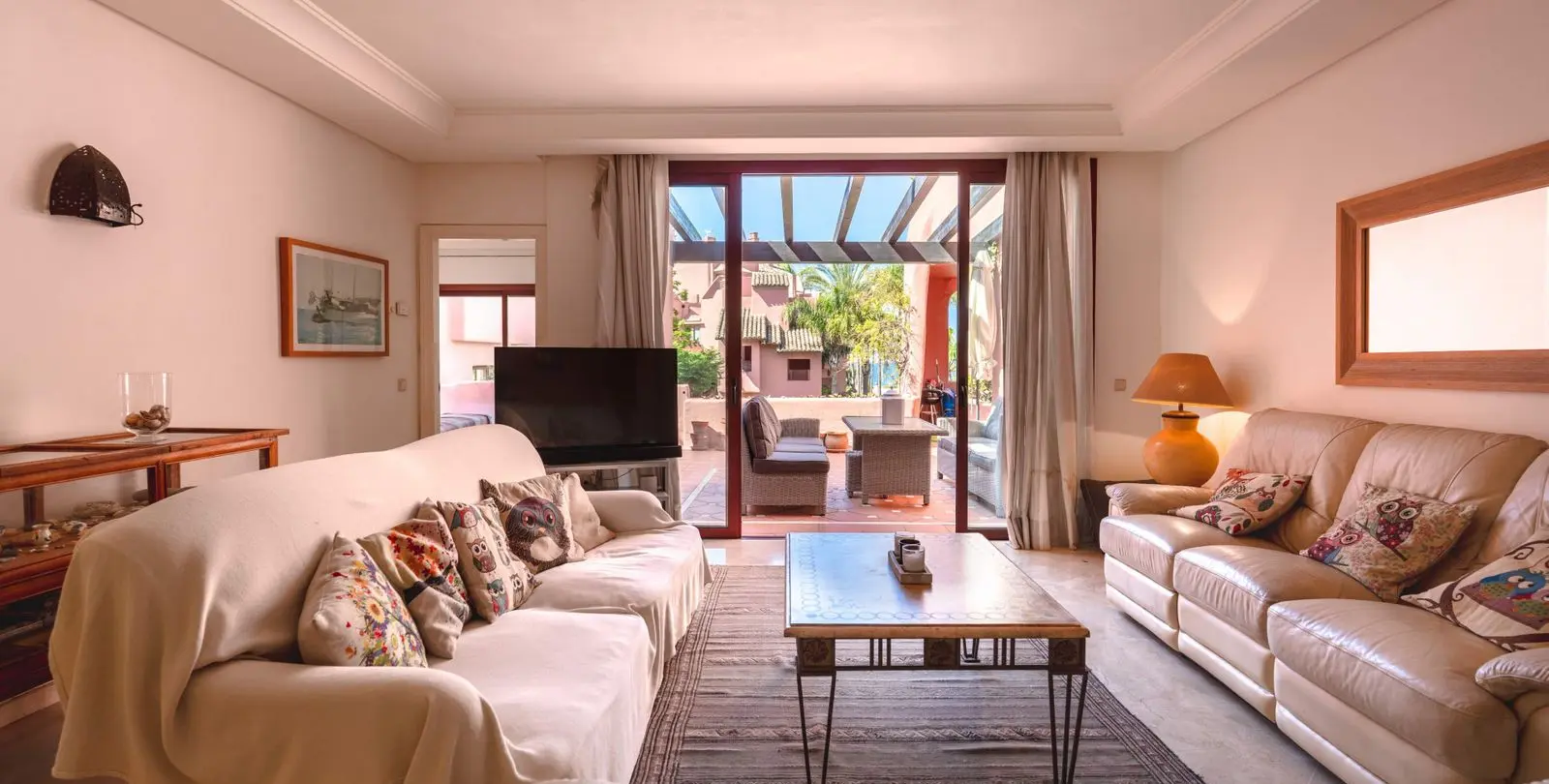 Sale of penthouse duplex in Estepona 5