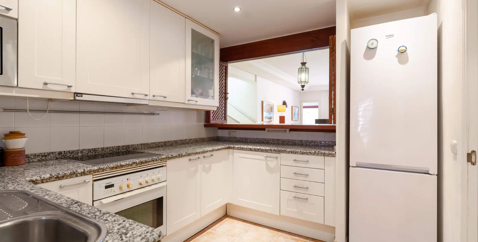 Sale of penthouse duplex in Estepona 6