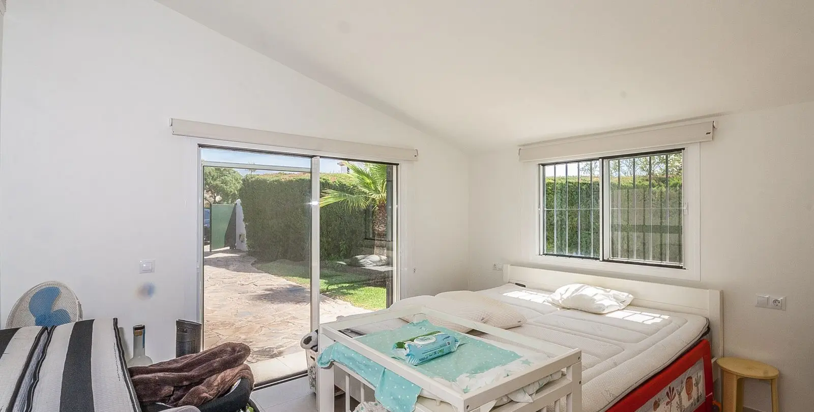 Sale of detached villa in Elviria 13