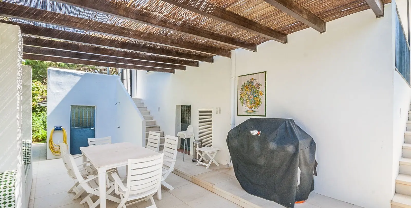 Sale of detached villa in Elviria 18