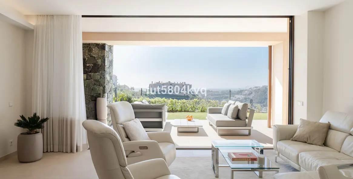 Venta de apartamento en planta baja en Benahavís 4