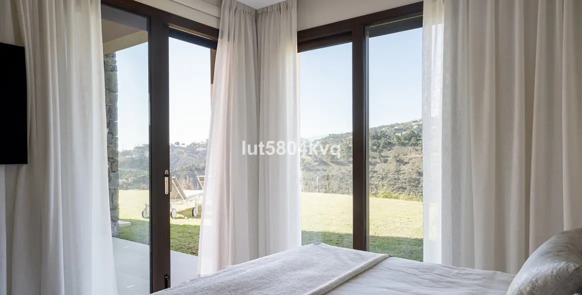 Venta de apartamento en planta baja en Benahavís 10